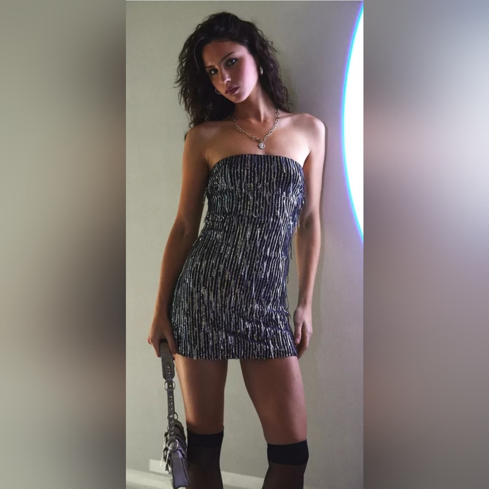 Silence + Noise UO Drippy Sequin Strapless Mini Dress